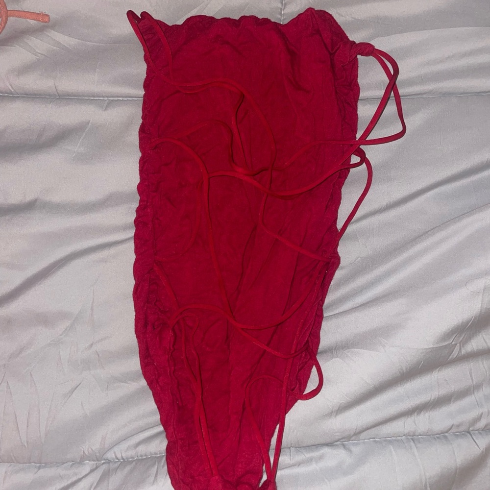 Backless bodysuit - Picture 2 of 2